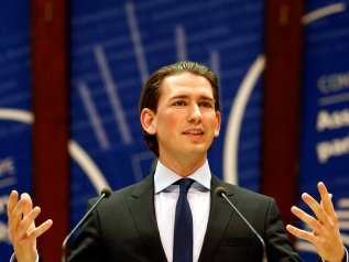 Kurz riuscirà a salvare la poltrona anche questa volta?