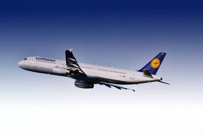 Lufthansa torna all’utile. Il salvataggio del governo è completato