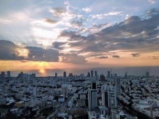 Tel Aviv è la città più cara al mondo. Il caso Teheran