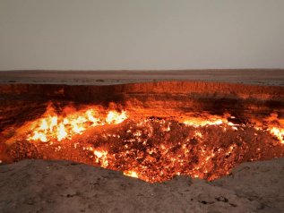 Il Turkmenistan vuole chiudere la ‘Porta dell’Inferno’