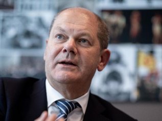 Fine del bluff? Scholz: “L’ingresso di Kiev nella Nato non è in agenda”