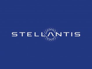Stellantis, 13,4 miliardi di utili nel 2021