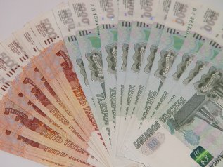 Gas, Putin ordina di accettare solo pagamenti in rubli