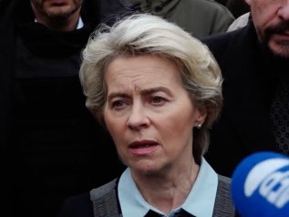 Von der Leyen a Bucha: “Qui l’umanità è andata in frantumi”