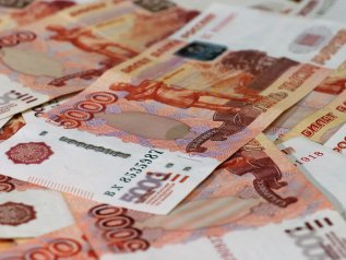 Il rublo vola: è al massimo di 2 anni