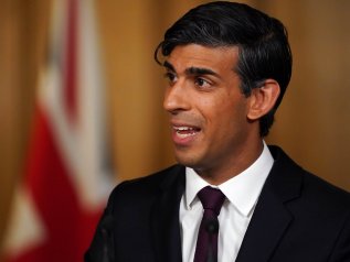Londra vara un piano da 17 miliardi di sterline contro l’inflazione