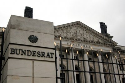 Approvato in via definitiva l’aumento del salario minimo a 12 euro