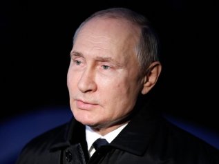 Putin: “Il mondo unipolare è finito. L’Europa si è rovinata da sola”