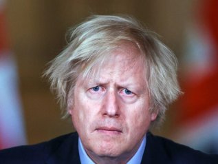 Boris Johnson non è più leader dei Tory ma resterà premier fino all’autunno