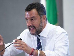 Il governo è ‘politicamente’ caduto