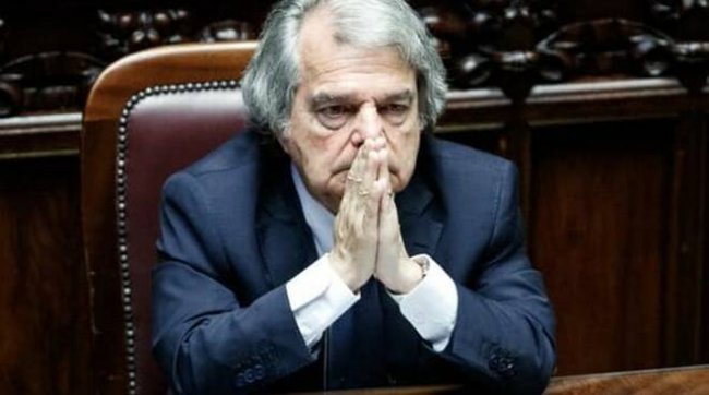 Brunetta commosso in Tv: “Mi dicono ‘nano’, tappo. Fa male”