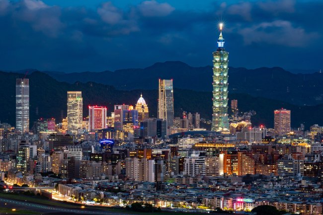 La Cina circonda Taiwan