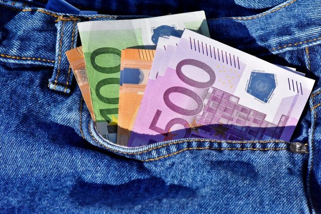 Uscire per davvero dalla crisi? Servono salari più alti e lavori stabili
