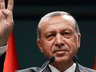 Erdogan: “Mosca restituisca la Crimea a Kiev”