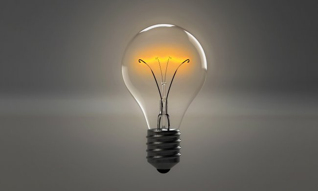 Bollette luce, aumenti del 59% dal 1° ottobre