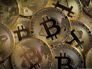 I Bitcoin hanno un impatto ambientale simile a quello del petrolio