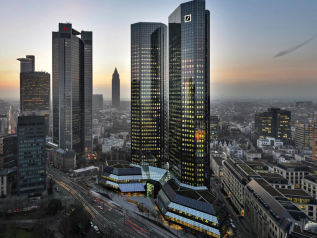 Deutsche Bank, sempre più vicina all'abisso, si gioca l'ultima carta