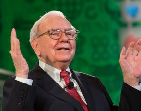 Warren Buffett, la mossa da 4 miliardi sui chip di Taiwan