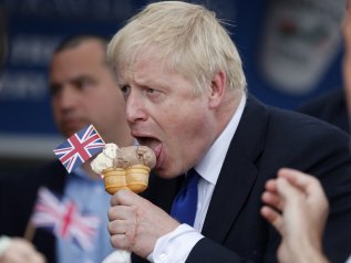 Johnson: “Draghi esitò a schierarsi contro Putin”